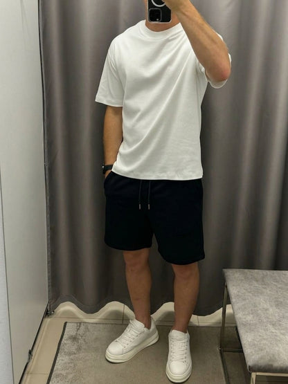 2 Baggy Sweat-Shorts = 199Dh
